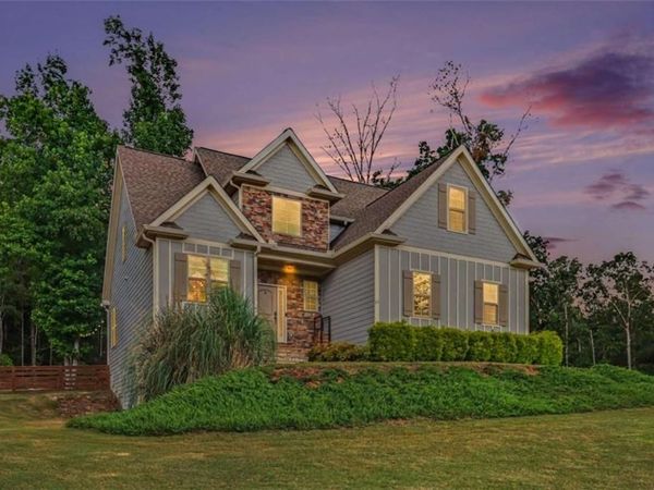 64 Blandwood Drive, Cartersville, GA 30120