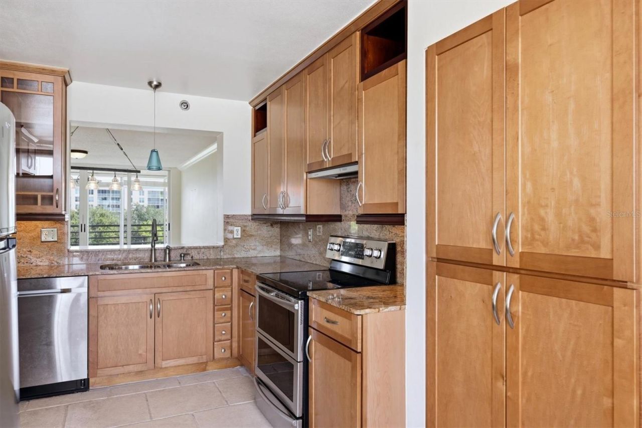 4550 Pinebrook Circle , Unit 403, Bradenton, FL 34209 Photo