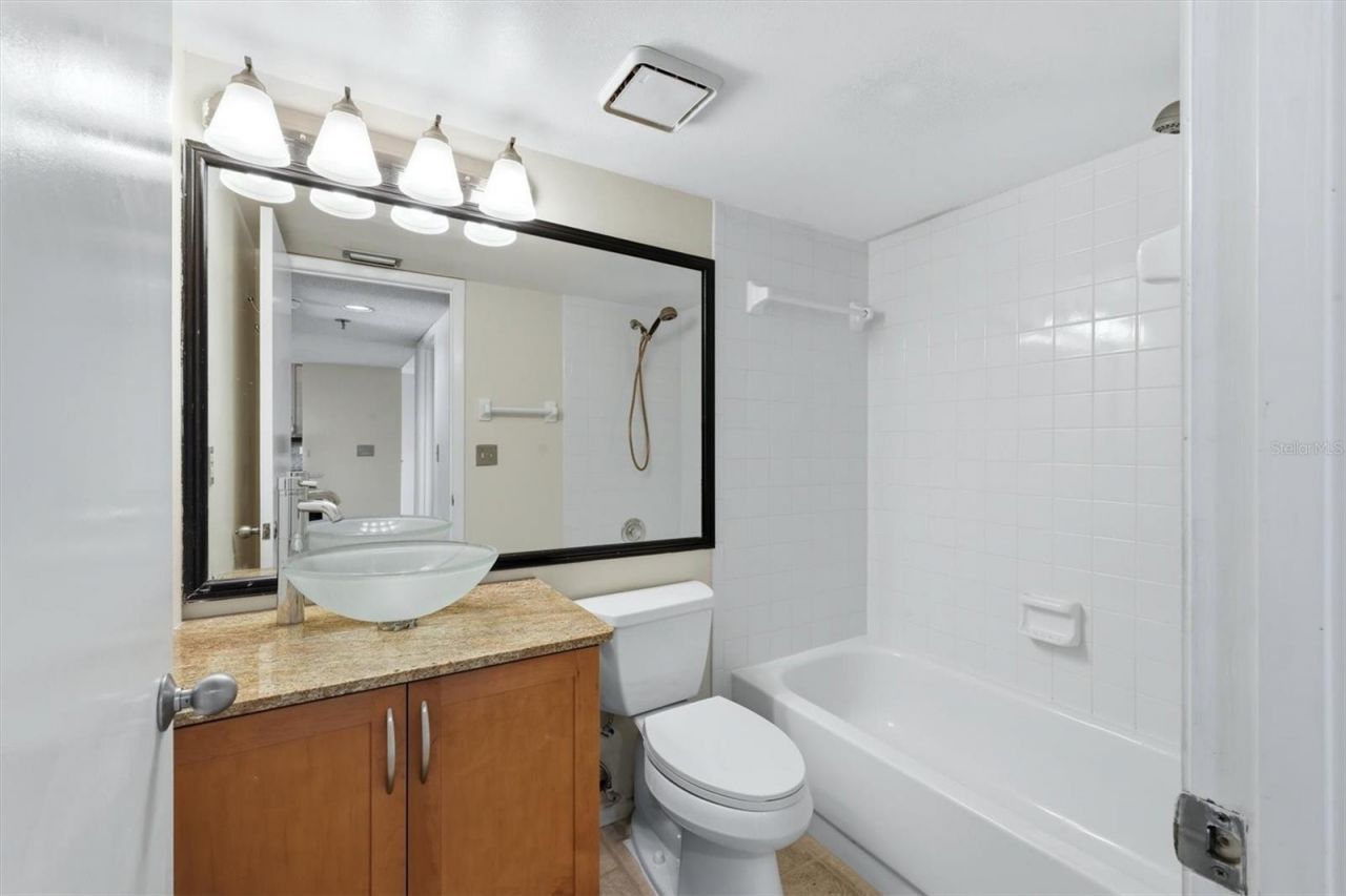 4550 Pinebrook Circle , Unit 403, Bradenton, FL 34209 Photo