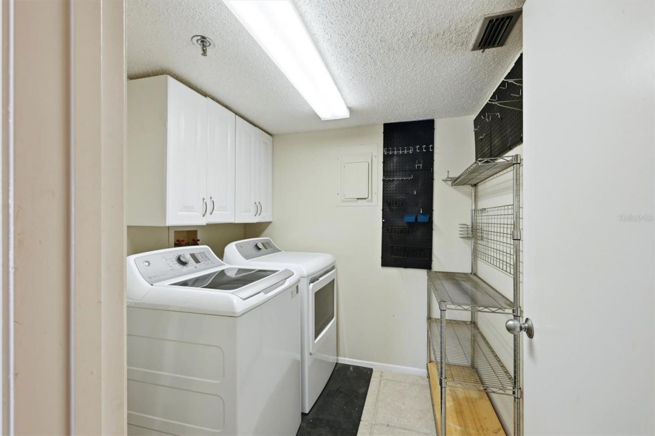 4550 Pinebrook Circle , Unit 403, Bradenton, FL 34209 Photo