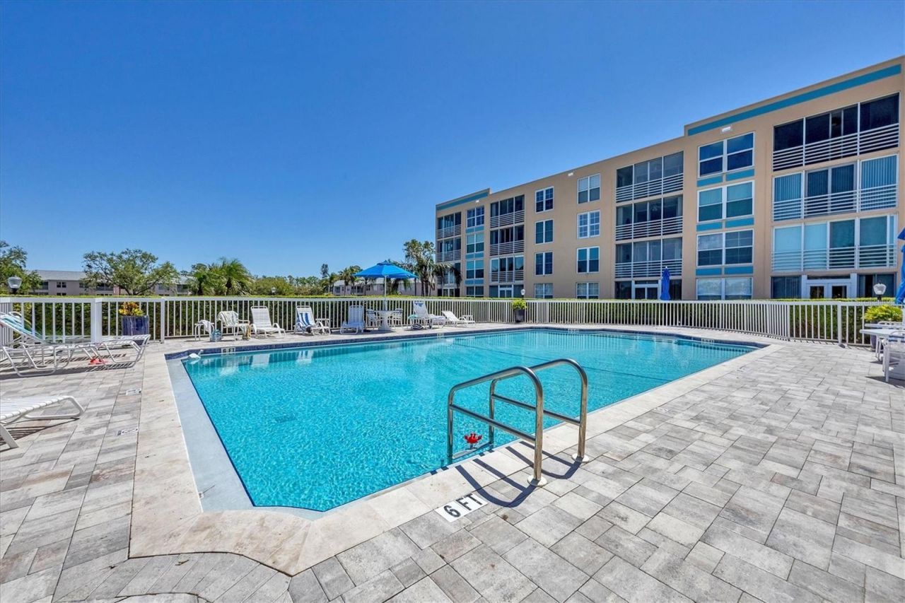 4550 Pinebrook Circle , Unit 403, Bradenton, FL 34209 Photo