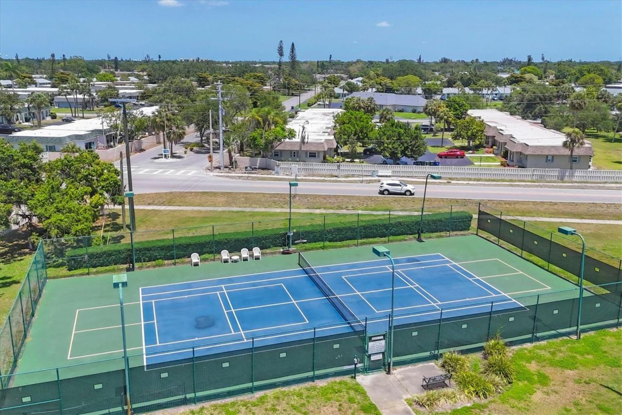 4550 Pinebrook Circle , Unit 403, Bradenton, FL 34209 Photo