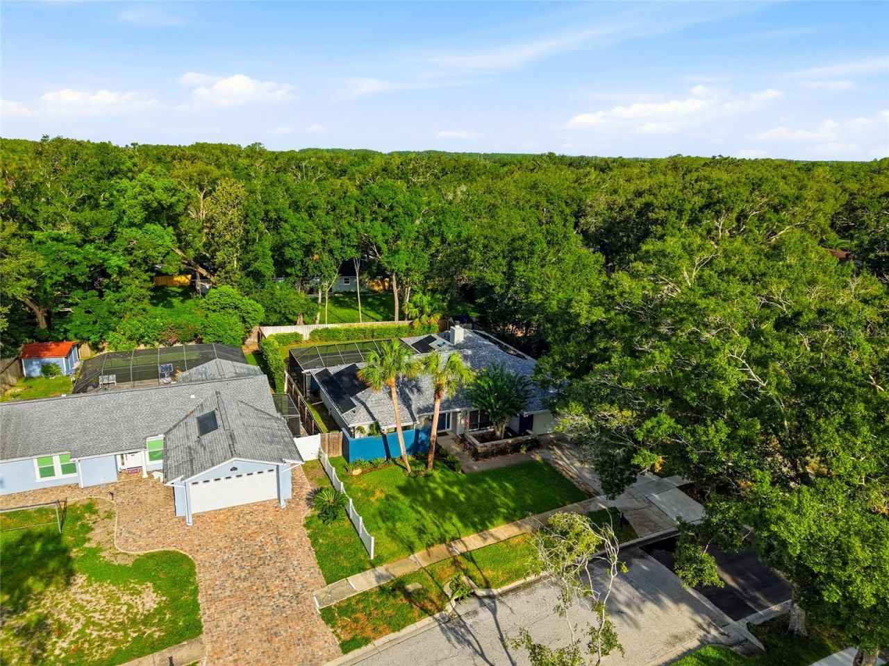 15908 Hampton Village Drive , Tampa, FL 33618 Photo