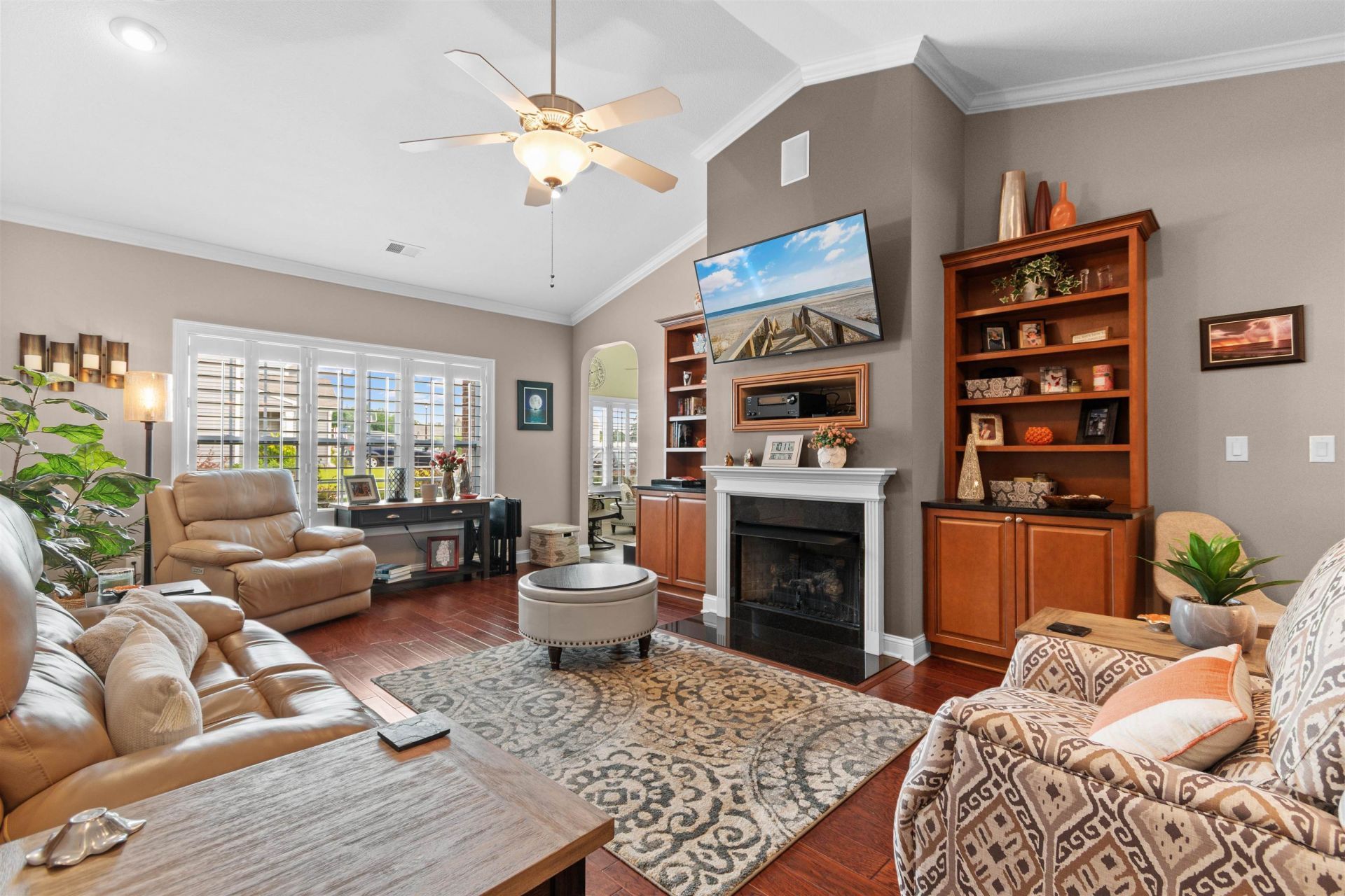 505 Norwich Ln. Photo 14