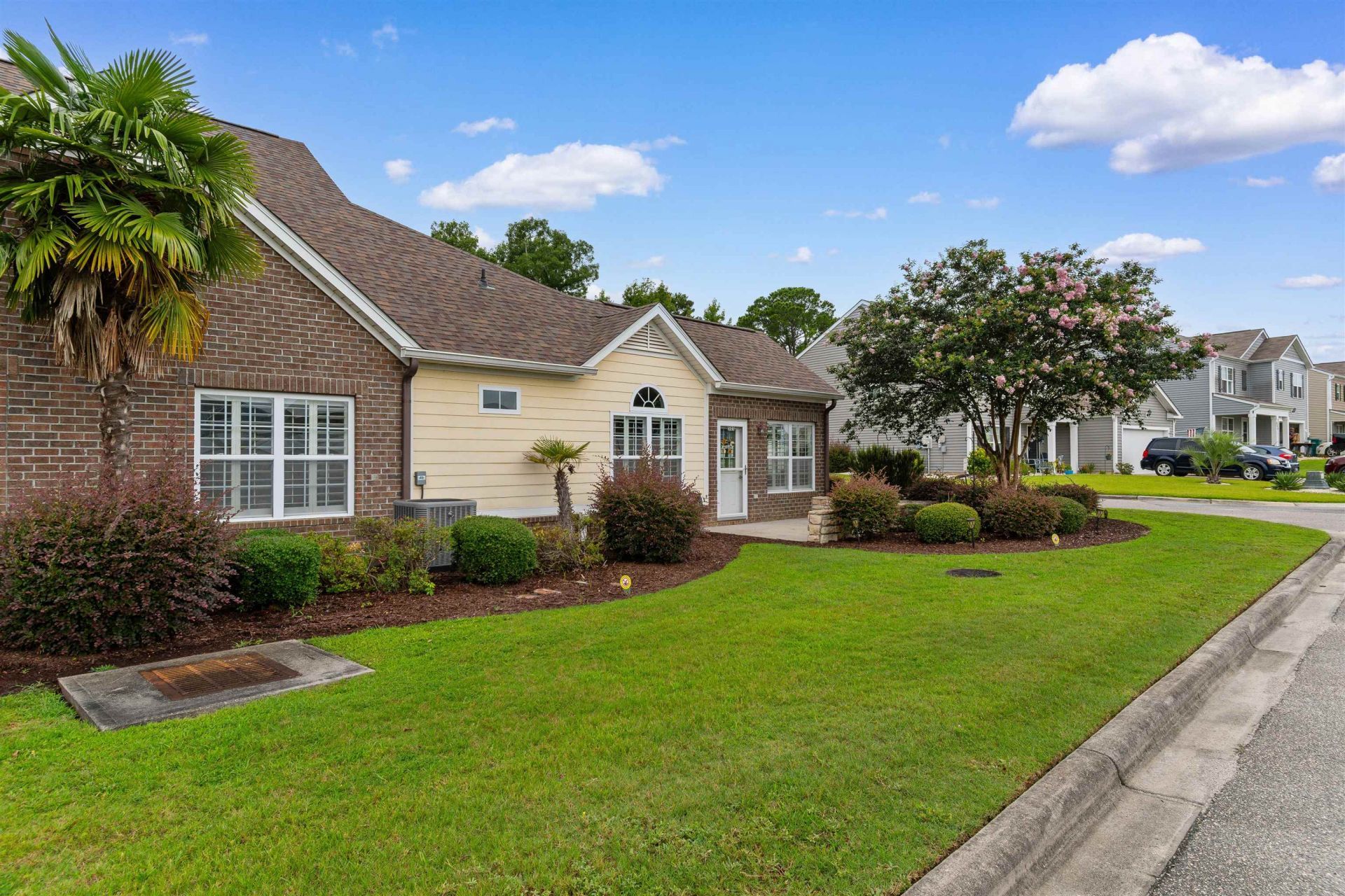 505 Norwich Ln. Photo 28