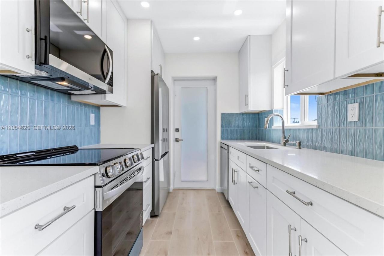331 SW 8th St, Unit 3F, Boca Raton, FL 33432 Photo