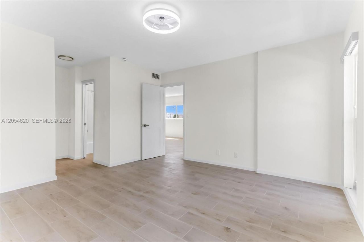 331 SW 8th St, Unit 3F, Boca Raton, FL 33432 Photo