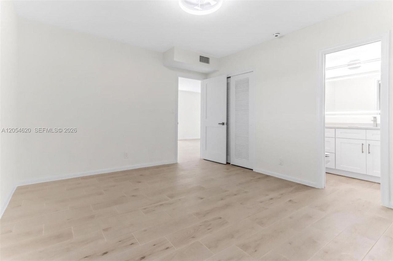 331 SW 8th St, Unit 3F, Boca Raton, FL 33432 Photo