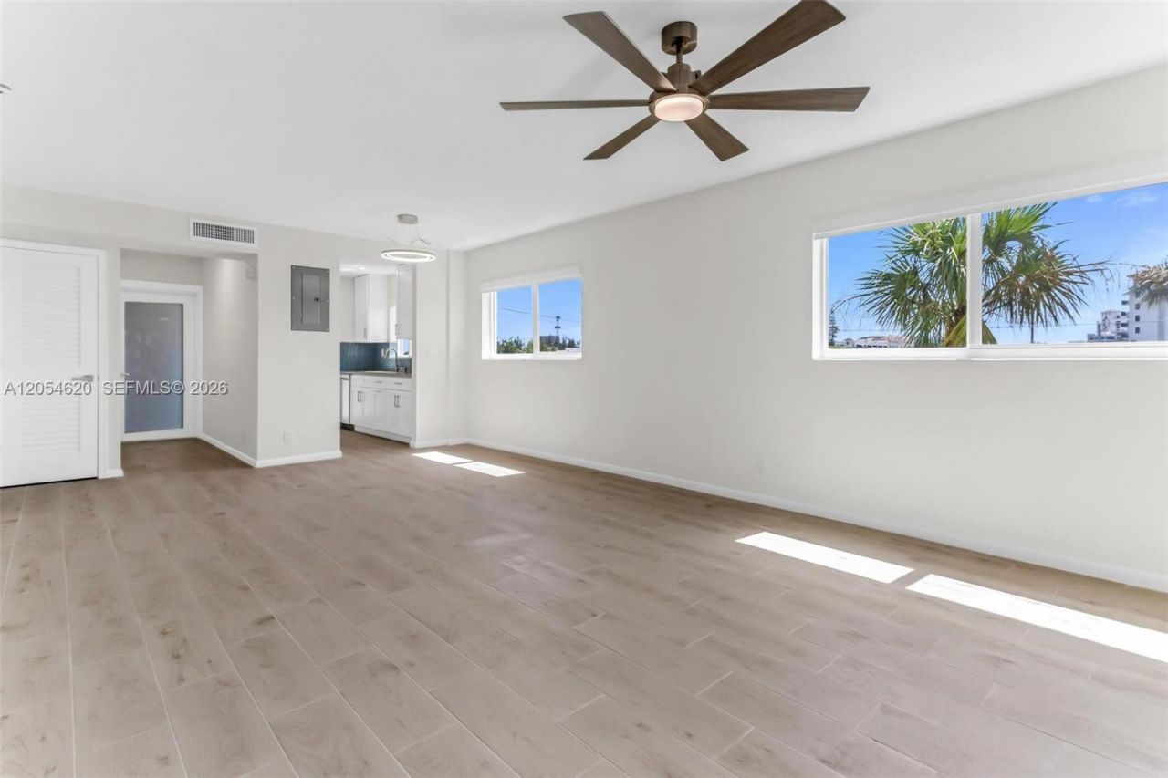 331 SW 8th St, Unit 3F, Boca Raton, FL 33432 Photo