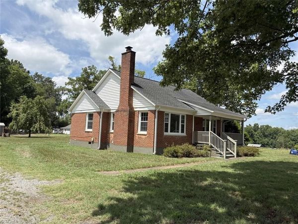 206 Grover Street , Winston-Salem, NC 27101