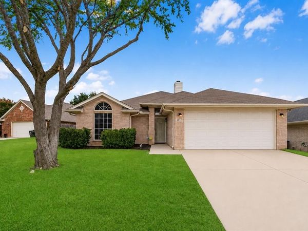 4857 Eagle Trace Drive, Fort Worth, TX 76244