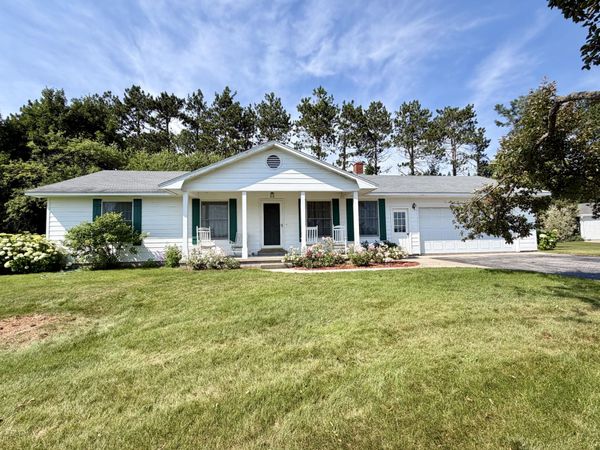 635 Snow Apple Court, Cheboygan, MI 49721