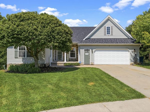 16129 Brookside Court, Linden, MI 48451