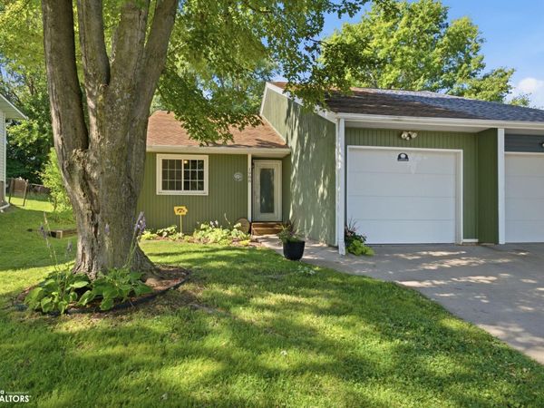 1988 Holiday Road, Coralville, IA 52241