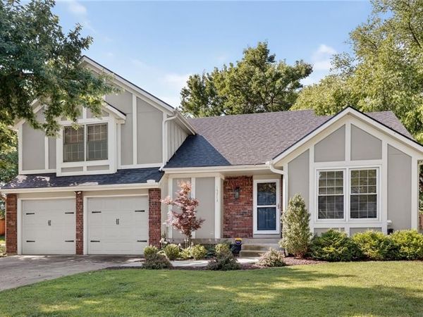 15713 W 81st Street, Lenexa, KS 66219