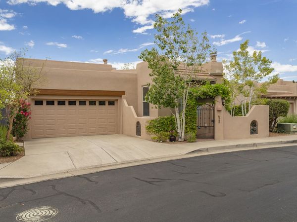 6305 Greyleaf Trail NE, Albuquerque, NM 87111