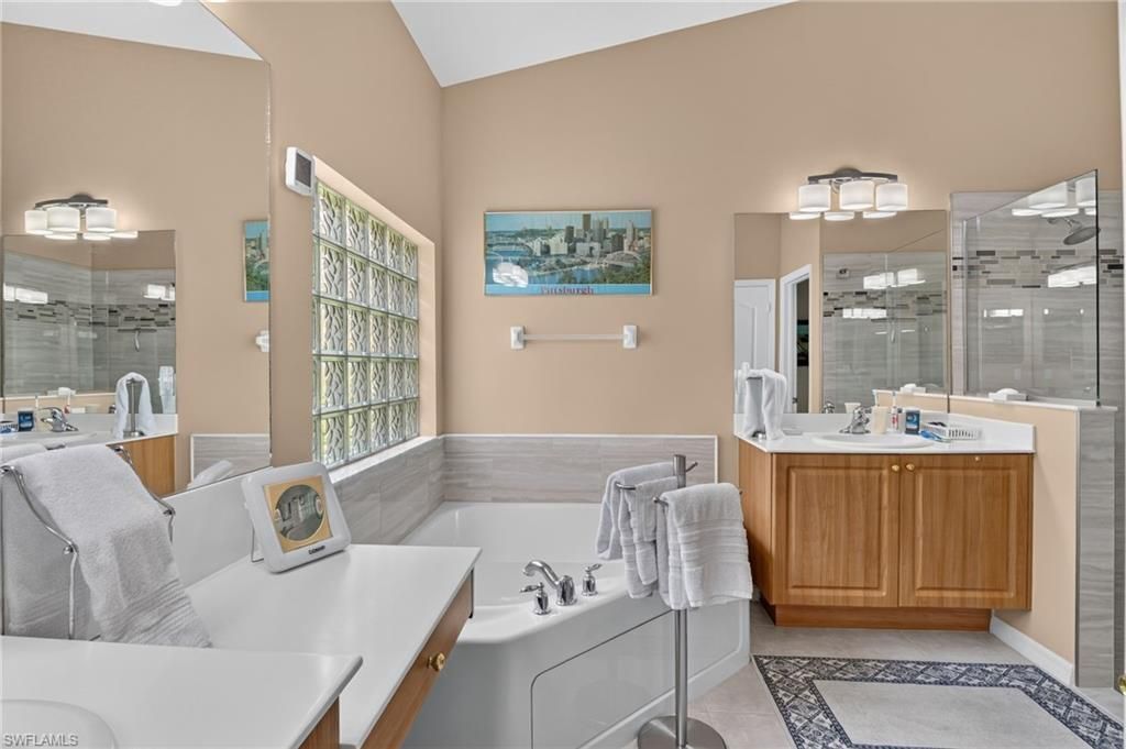 15289 Laguna Hills Dr , Fort Myers, FL 33908 Photo