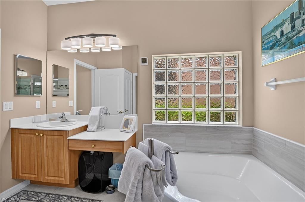 15289 Laguna Hills Dr , Fort Myers, FL 33908 Photo