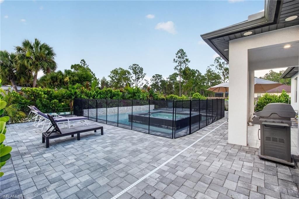2885 41st Ave Ne, Naples, FL 34120 Photo