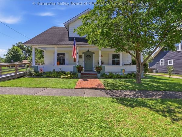 2643 Virginia Avenue, Hurricane, WV 25526