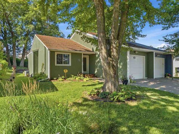 1988 Holiday Road, Coralville, IA 52241