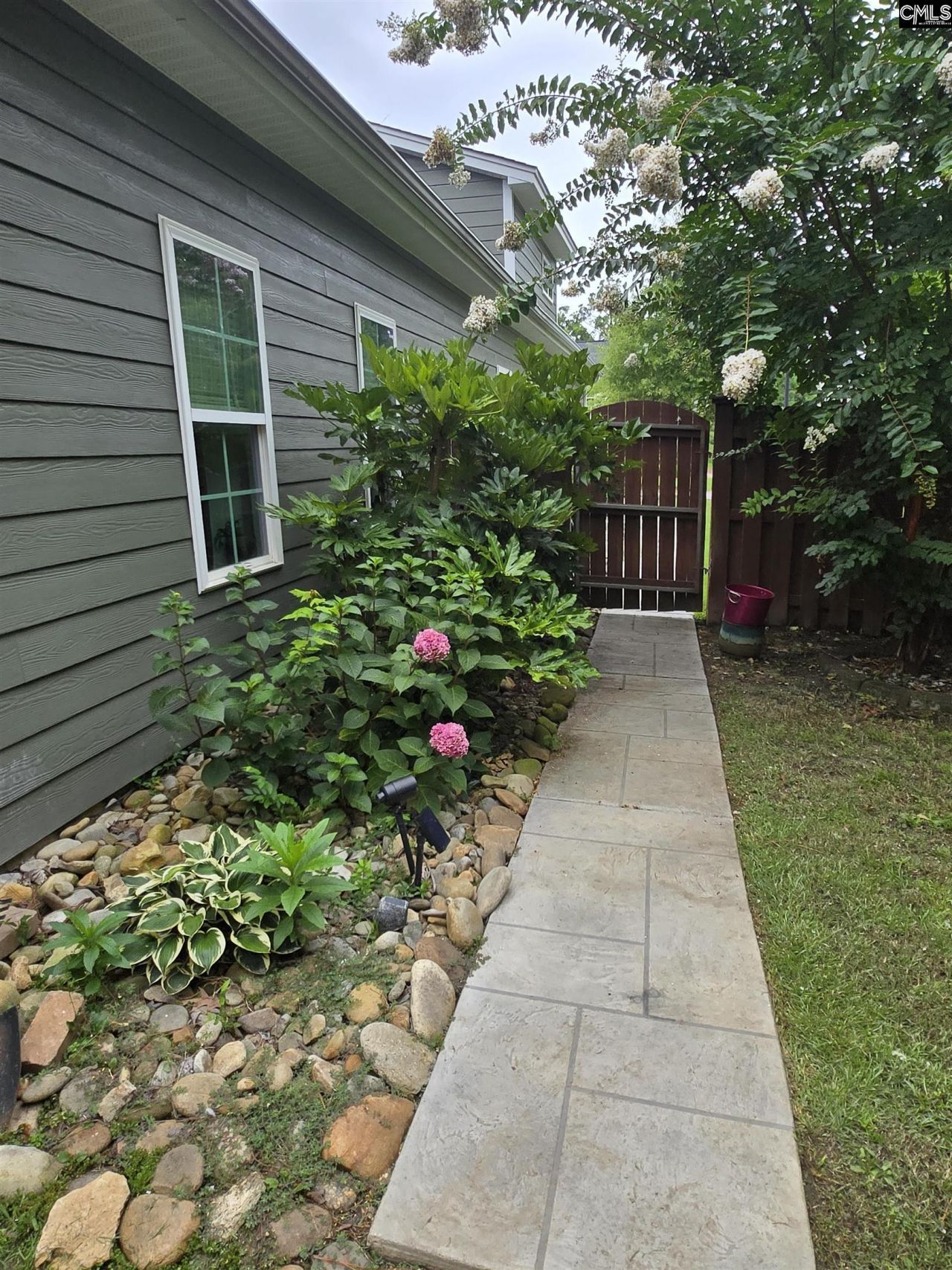 721 Xander Way Photo 41