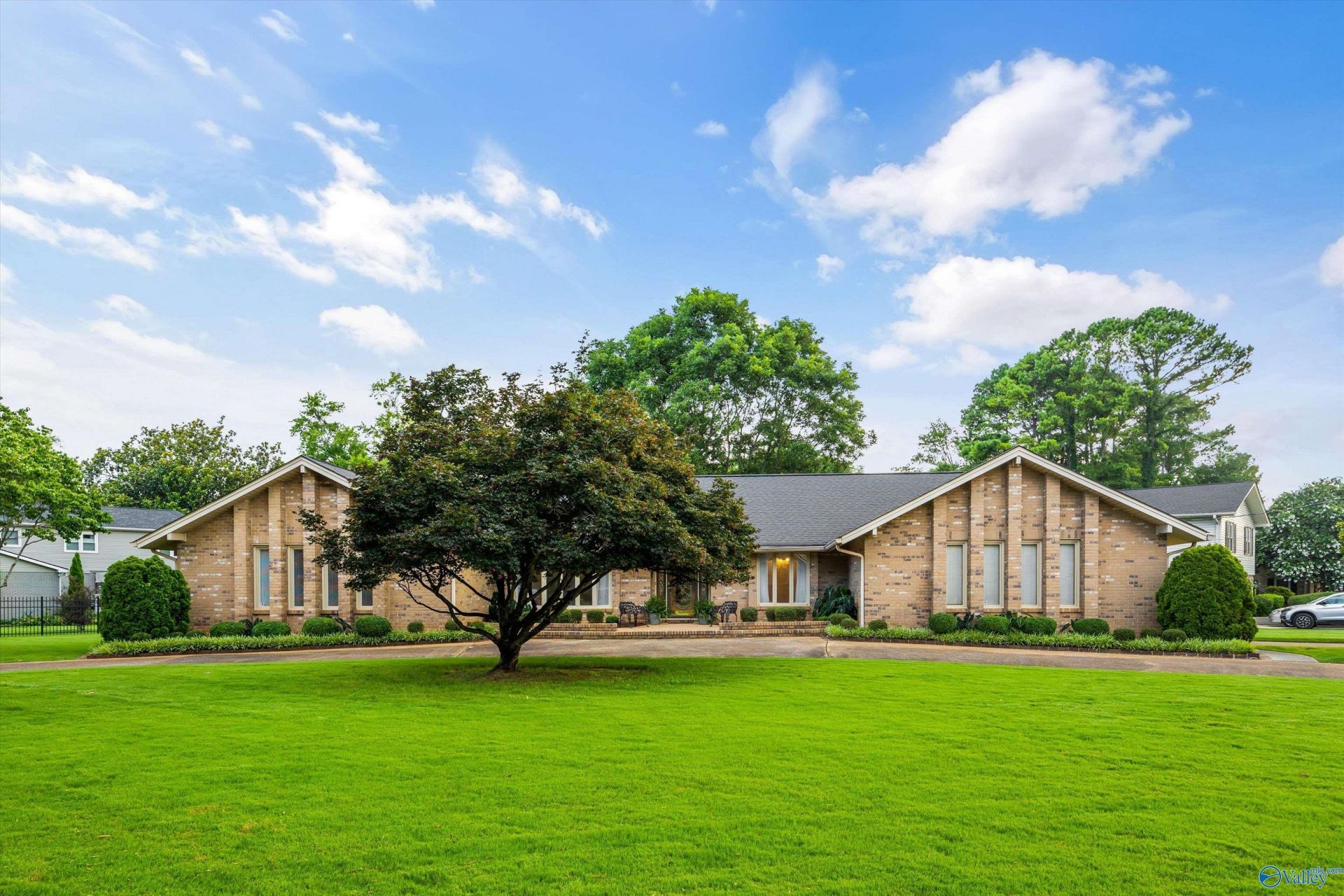 3300 Treemont Street Sw, Huntsville, AL 35801 Main Photo