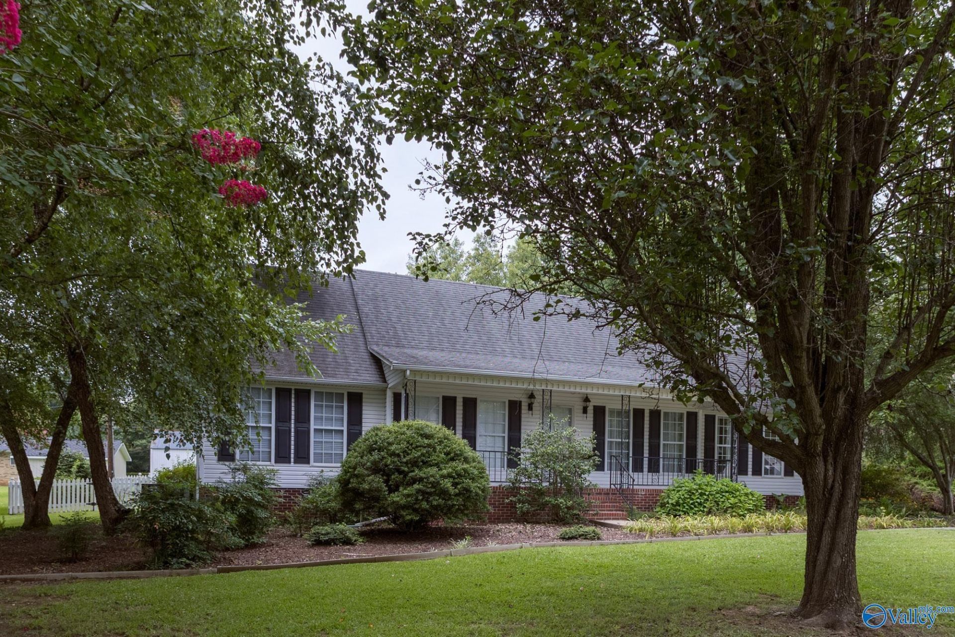 1500 Coleman Avenue, Athens, AL 35611 Main Photo
