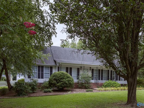 1500 Coleman Avenue, Athens, AL 35611