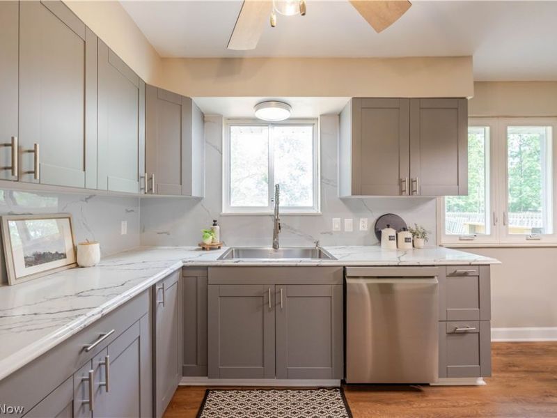 37430 Hunters Ridge Road , Solon, OH 44139 Photo 8