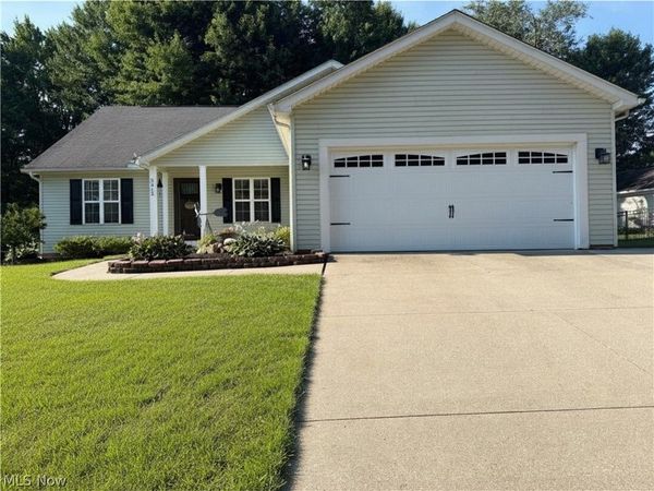 3312 Pine Ridge Drive , Ravenna, OH 44266