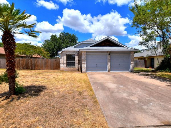 813 Primrose LN , Cedar Park, TX 78613