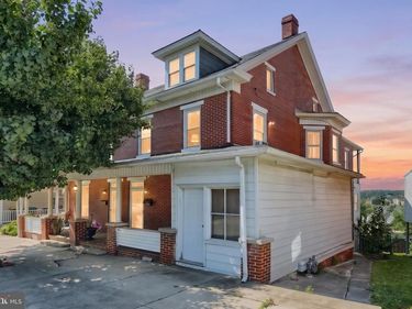 509 W BROADWAY, RED LION, PA 17356