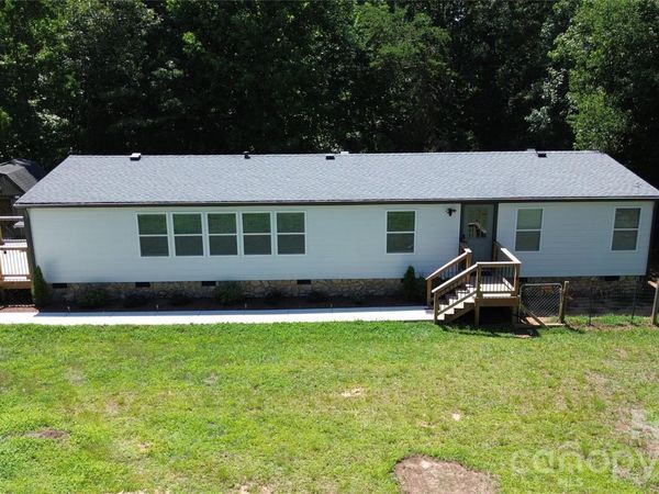 3585 Woodstream Drive , Maiden, NC 28650
