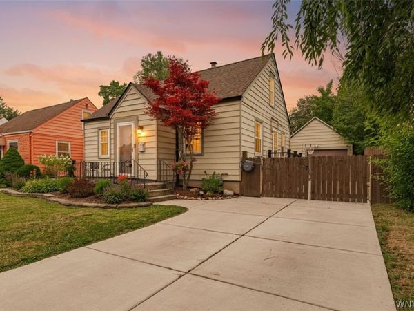 51 Sanders Road, Buffalo, NY 14216