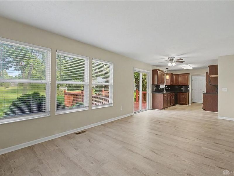 4047 Loyala Chase Lane, Dayton, OH 45424 Photo 12