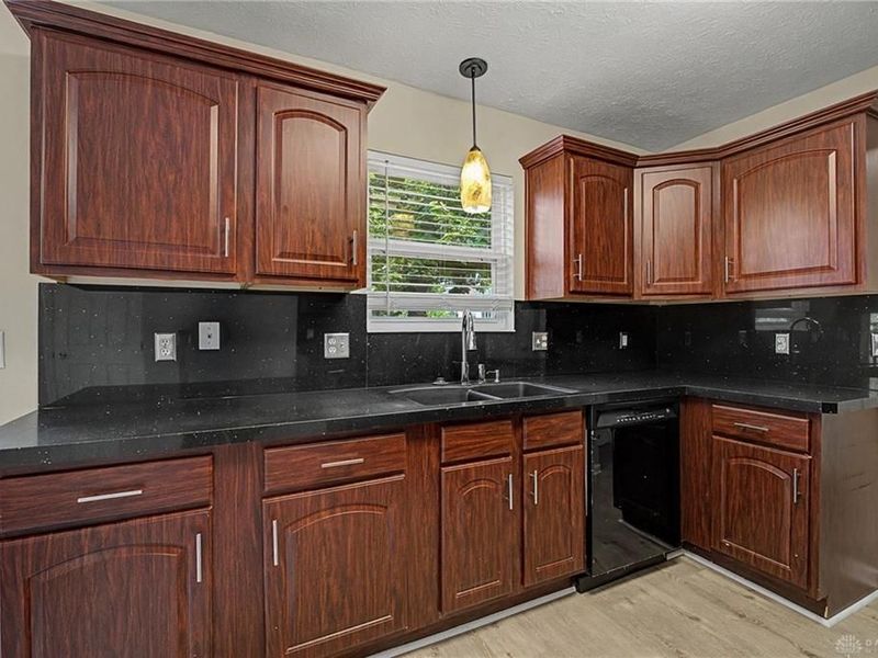 4047 Loyala Chase Lane, Dayton, OH 45424 Photo 17
