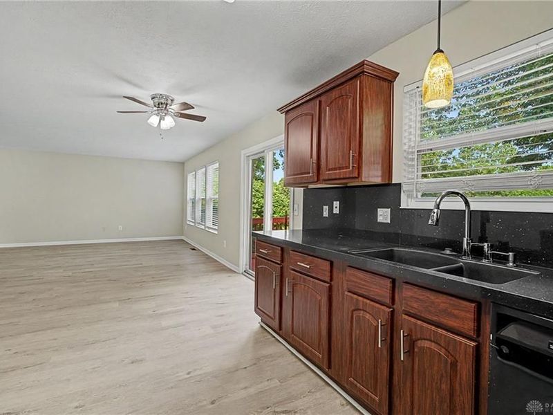 4047 Loyala Chase Lane, Dayton, OH 45424 Photo 19