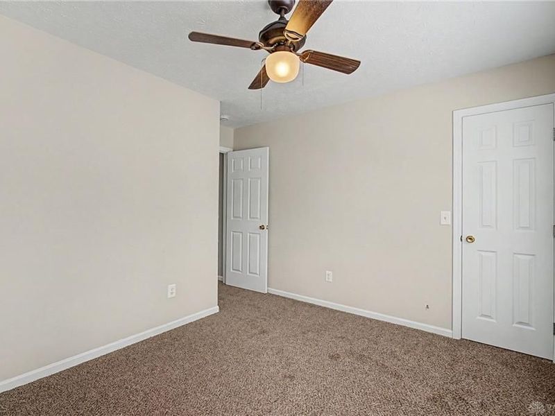 4047 Loyala Chase Lane, Dayton, OH 45424 Photo 32