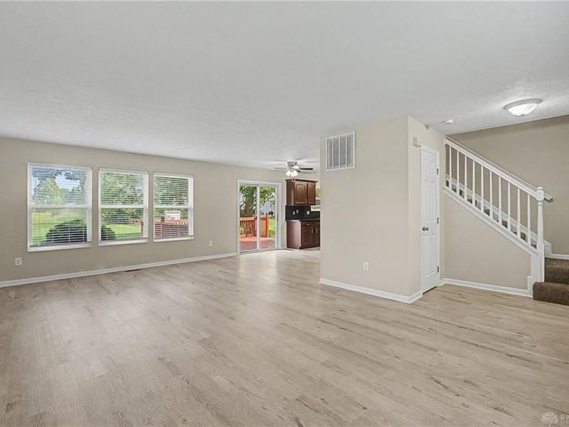 4047 Loyala Chase Lane, Dayton, OH 45424 Photo 8