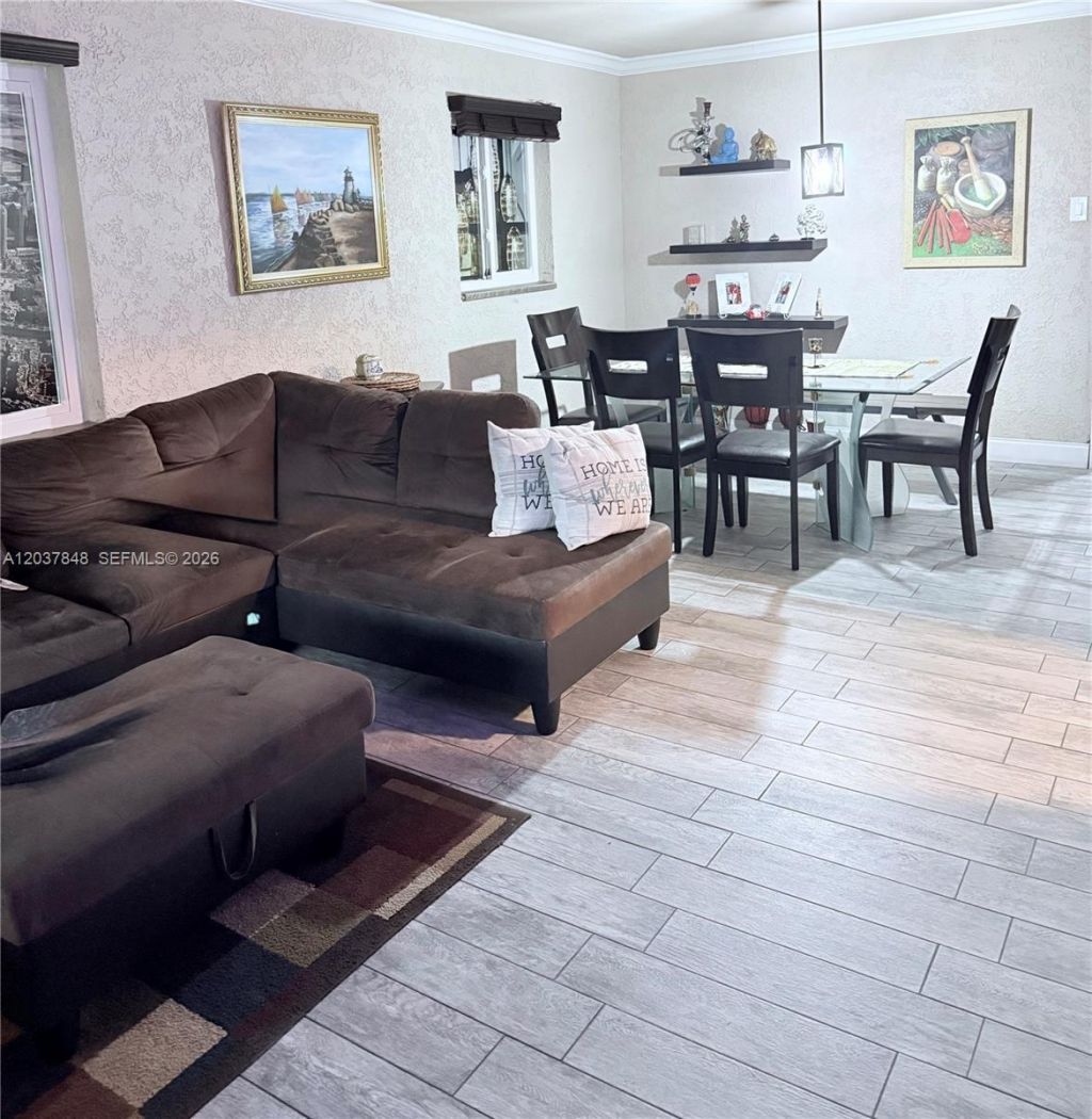 6424 Meade St , Hollywood, FL 33024 Photo