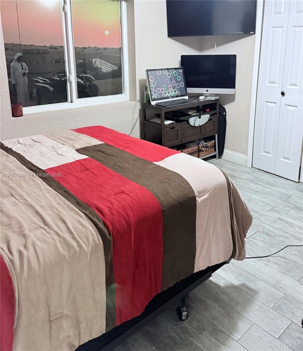 6424 Meade St , Hollywood, FL 33024 Photo