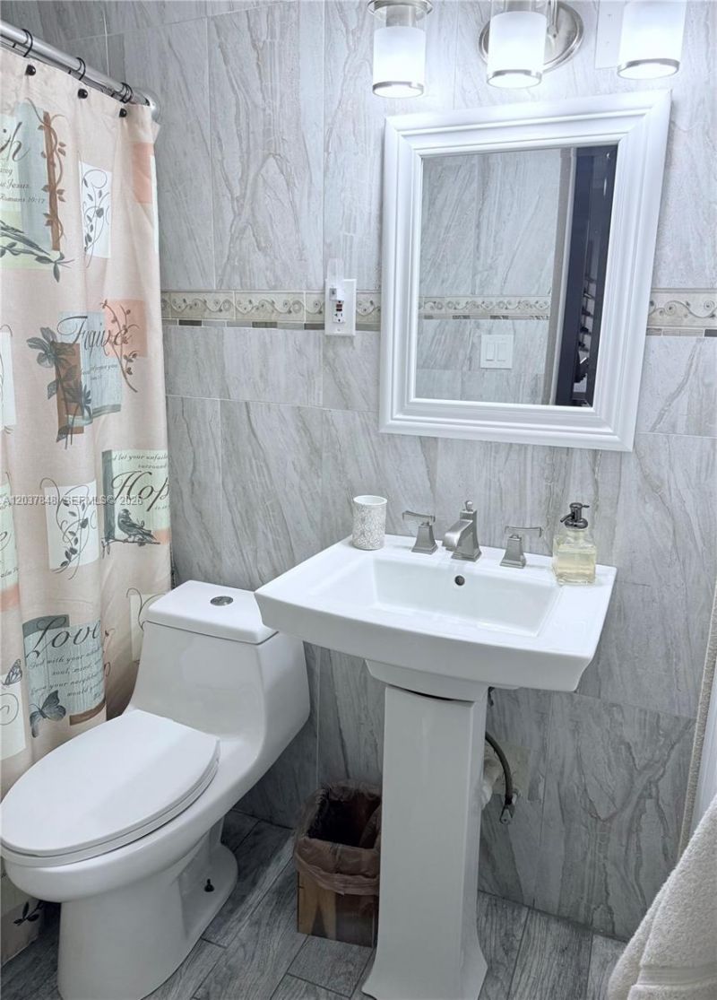 6424 Meade St , Hollywood, FL 33024 Photo