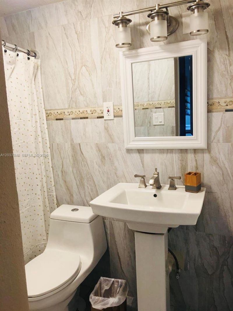 6424 Meade St, Hollywood, FL 33024 Photo