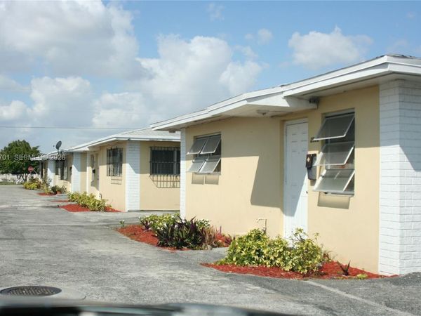 2910 NW 92nd St , Unit 2930, Miami, FL 33147