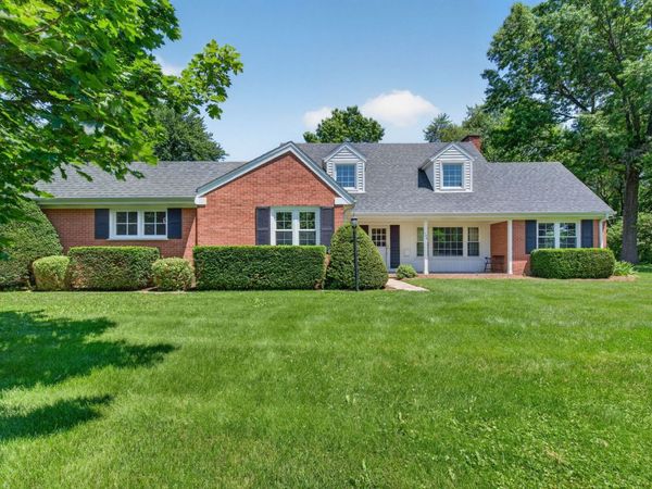 125 Grace Lane , Barrington, IL 60010