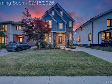 1263 Davis Avenue, Birmingham, MI 48009