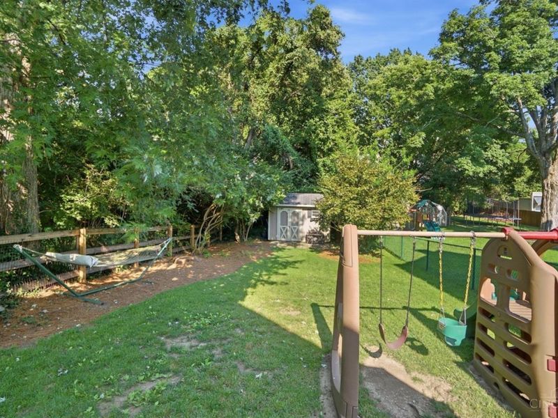 2820 Linwood Avenue, Cincinnati, OH 45208 Photo 62