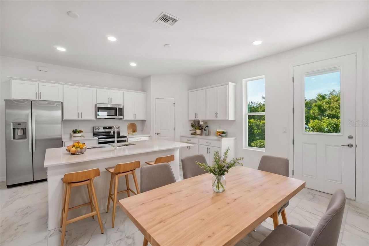 613 Silver Stream Court , Brandon, FL 33511 Photo