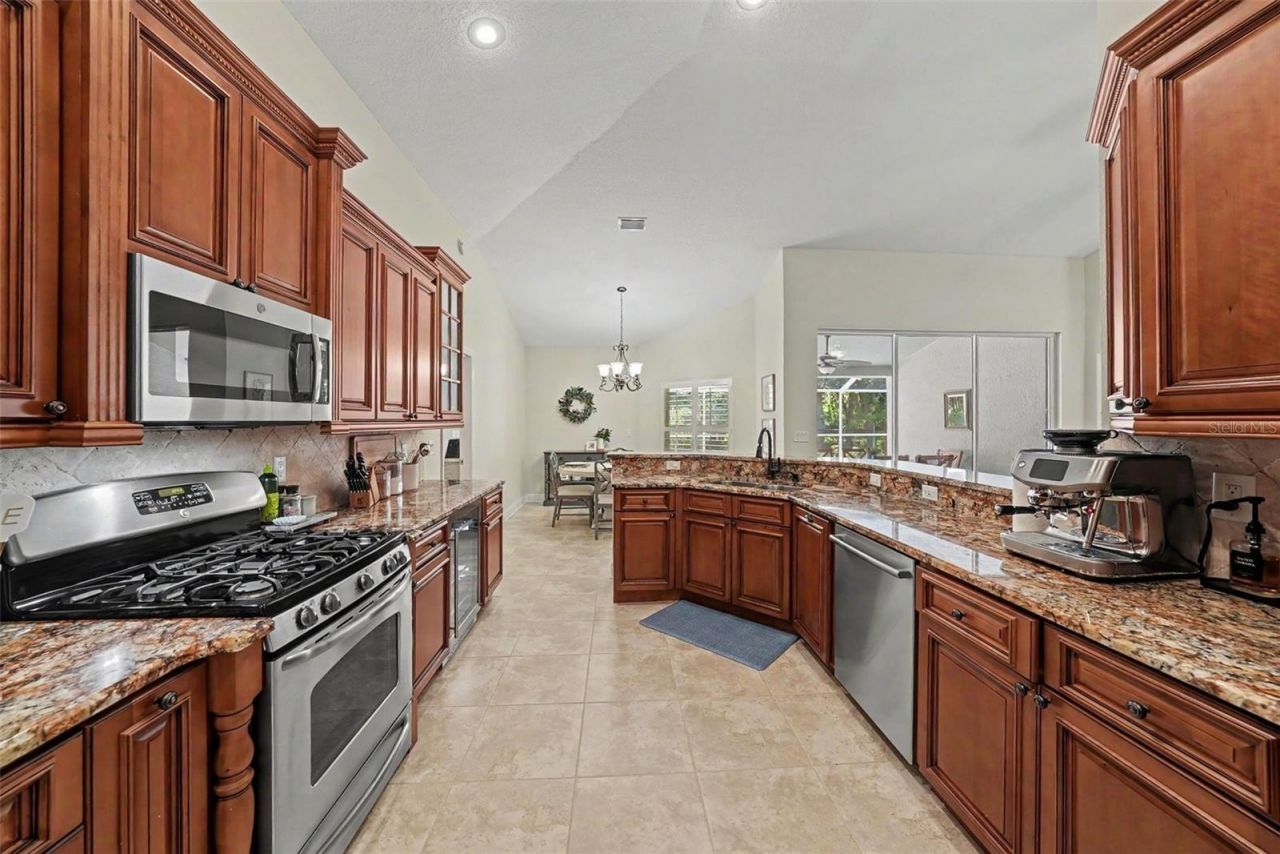 10617 Weybridge Drive, Tampa, FL 33626 Photo